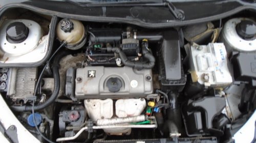 Scut motor plastic Peugeot 206 2007 sedan 1.4