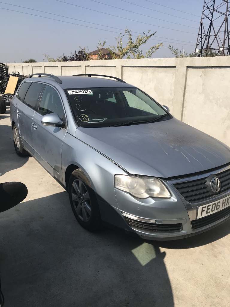 Scut motor plastic VW Passat B6 2006 COM