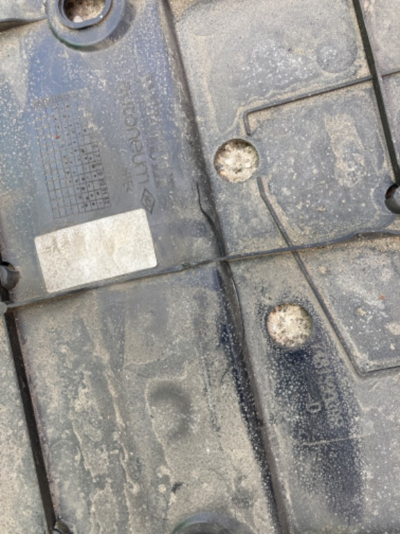 Scut podea dreapta renault clio 5 cod 74