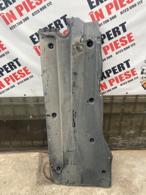 Scut podea dreapta vw passat b8 an 2019 cod 3q0825202k