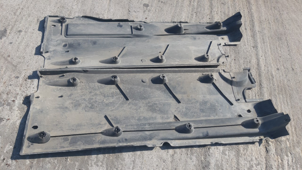 Scut podea VW Passat B6