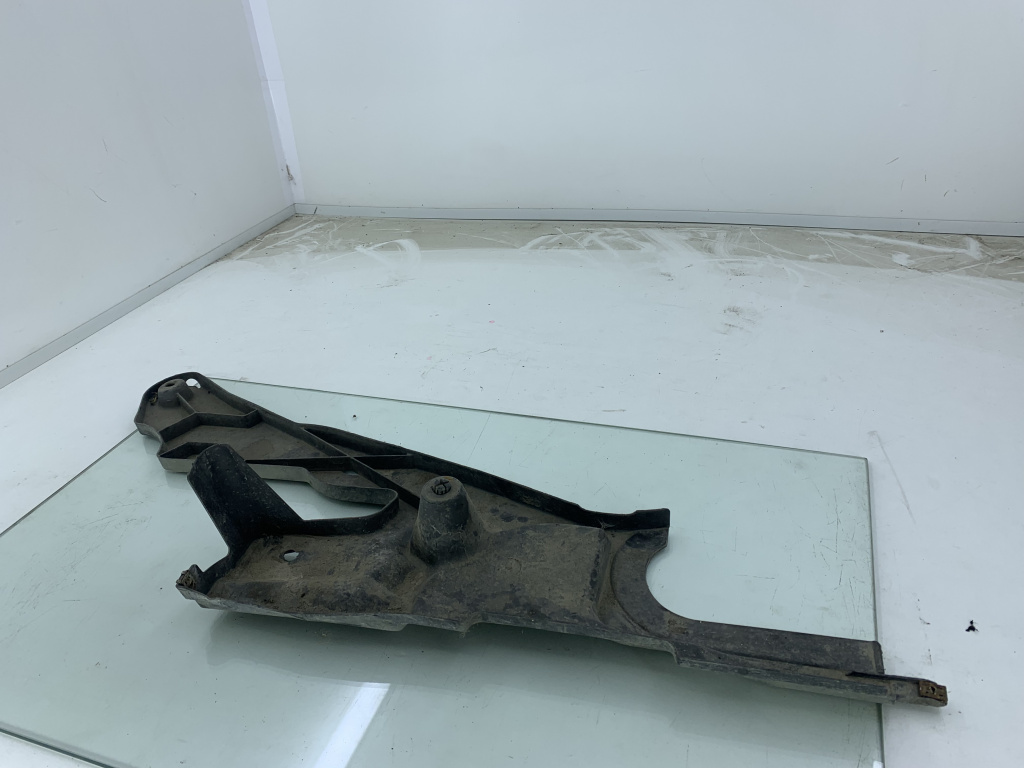 Scut spate dreapta VW PASSAT B7 2.0 CFFB
