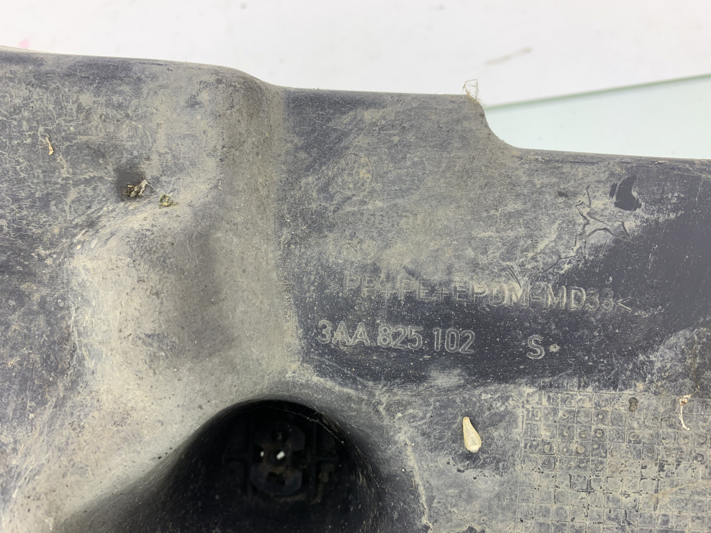 Scut spate dreapta VW PASSAT B7 2.0 CFFB