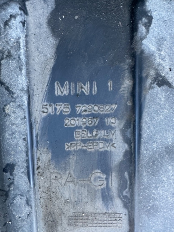 Scut spate Mini One F56 an 2020 cod 7290