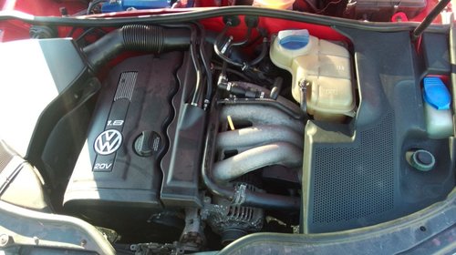 Se dezmembreaza Audi A4,motor 1.8 20 valve an 1997