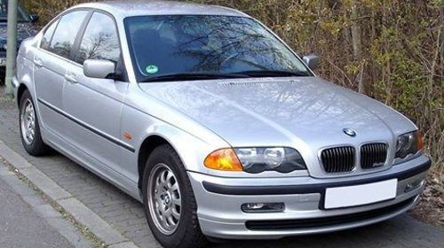 Se Dezmembrez BMW Seria 3 E46 2.0 d .