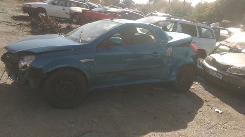 Se dezmembreaza Opel Tigra din 2007