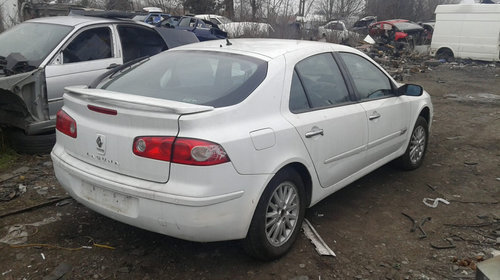 Se dezmembreaza Renault laguna 2,facelift,motor 2.0DCI,an 2007