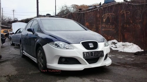 Seat Leon bara fata spate + set praguri Body Kit Ibherdesign