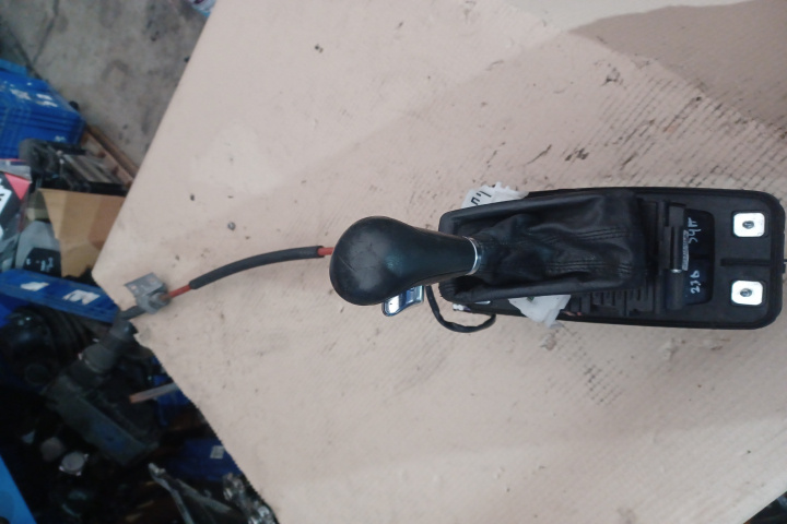 Selector cutie de viteze automata 4F1713041R 8E0713201 2.7 TDI Timonerie MX1253 Audi A6 4F/C6 [2004 - 2008]