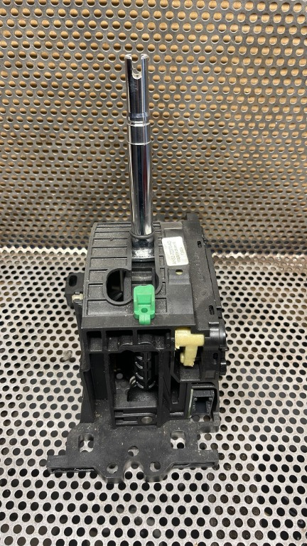 Selector cutie viteze automată Range Rover 2009 AH32-7Z370-AD