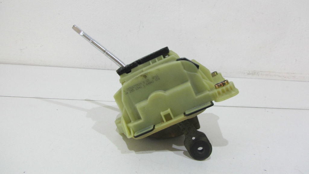 Selector mercedes c class w203 A20326755