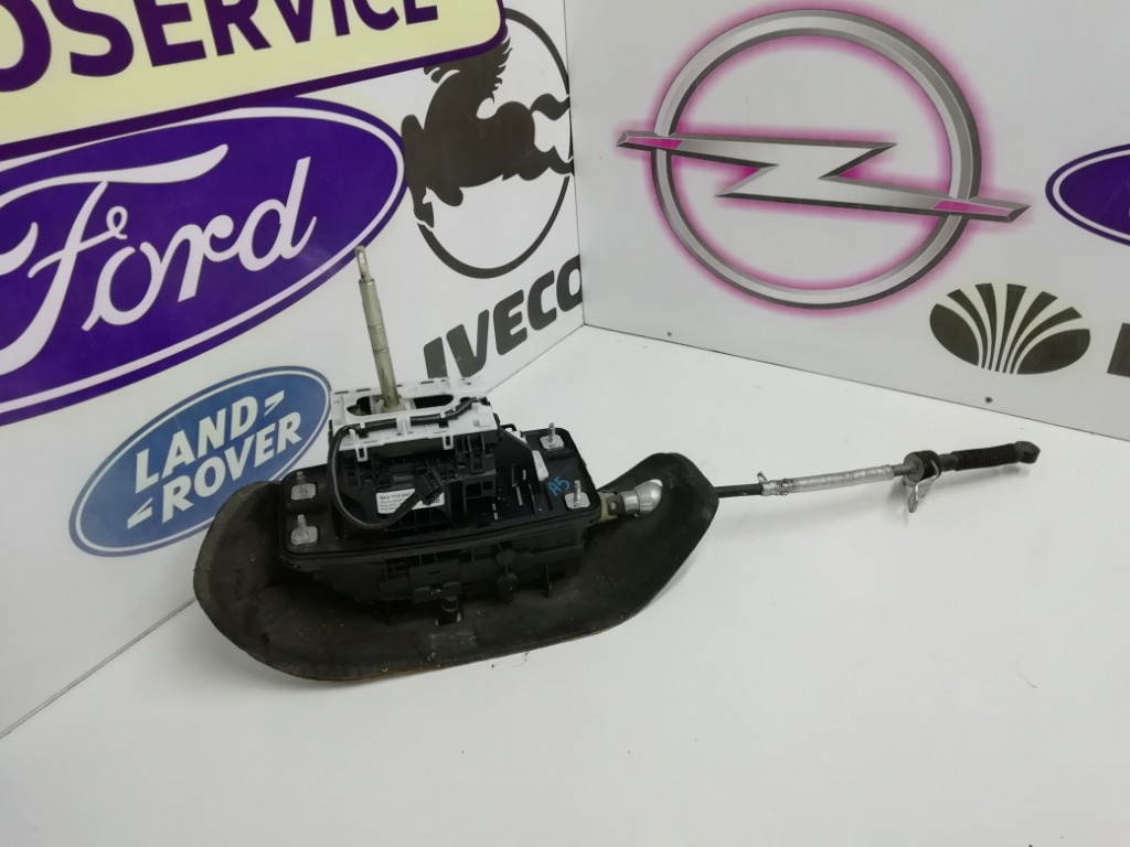 Selector viteze cutie automata Audi A5 A4 B8 Cod 8