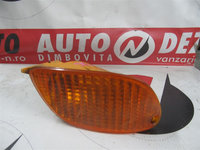 SEMNALIZATOR DREAPTA FORD FOCUS 2001