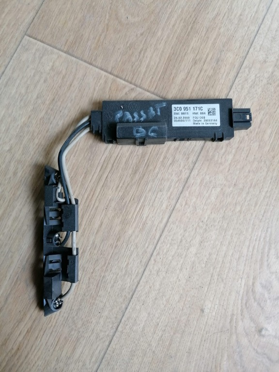 Senzor alarma VW Passat B6 B7 3C0951171C DELPHI 28093144