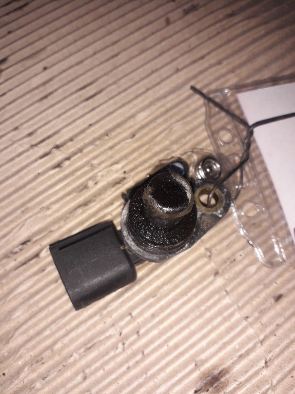 Senzor Ax Came Golf 4 1.4 16V Combi Tip 