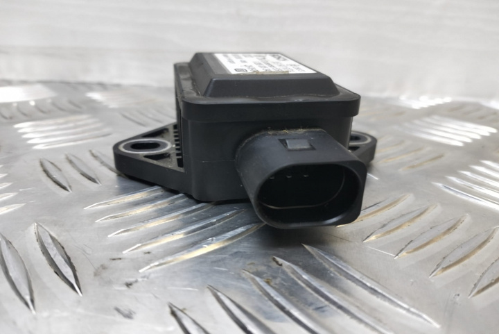 Senzor ESP Cod 8e0907637a 8e0907637a Aud