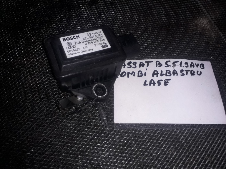 Senzor ESP VW Passat B5.5 combi, albastru , motor 1.9 tdi, tip motor AVB 8E0907637A