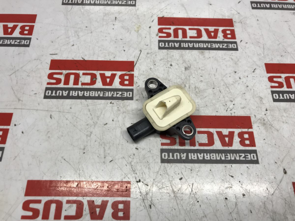 Senzor Impact Audi A6 C7 A7 An 2012-2018 Cod 4H095