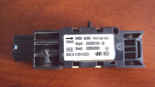 Senzor impact Hyundai / Kia 95930-2e000