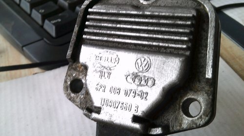 Senzor nivel ulei motor VW, Audi, cod 1J0907660B