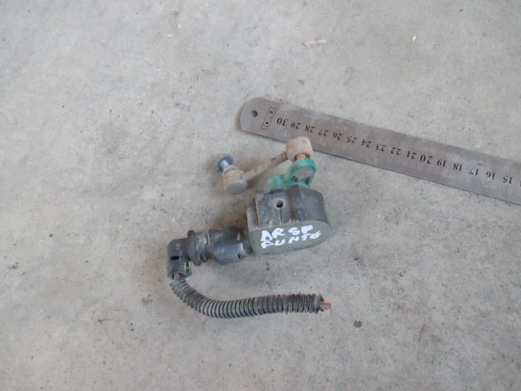 Senzor nivel xenon dreapta spate 9663488380 Citroen C5 III berlina 2009 2010 2011 2012 2013 2014 2015...