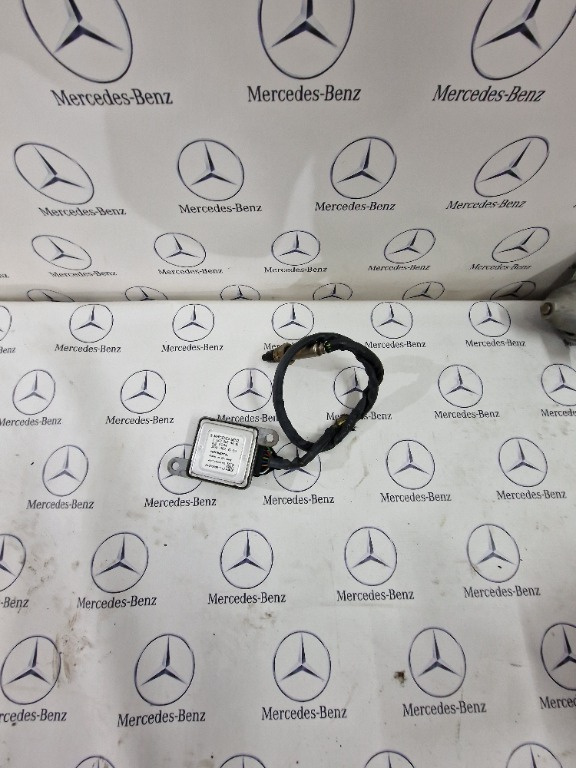 Senzor Nox Mercedes c class w205 cod A0009054410