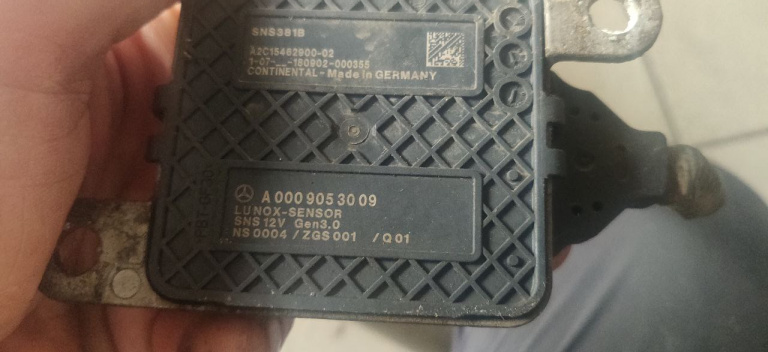 Senzor NOx MERCEDES Clasa E T-modell (S213) 2.0 cod: A0009053009
