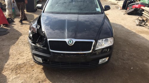 Senzor parcare fata Skoda Octavia 2008 hatchb