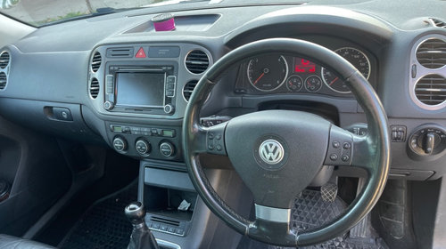 Senzor parcare fata Volkswagen Tiguan 2009 Suv 2.0