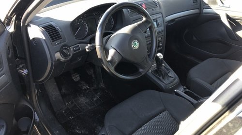 Senzor parcare spate Skoda Octavia 2007 combi 2.0 tdi BMM