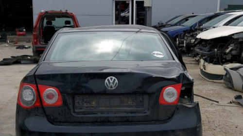 Senzor parcare spate Volkswagen Jetta 2005 BE