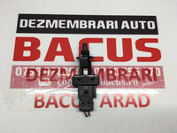 Senzor pedala ambreiaj Mercedes-Benz cod: A0065451014