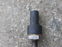 Senzor presiune combustibil VW Passat B6 2.0 FSI