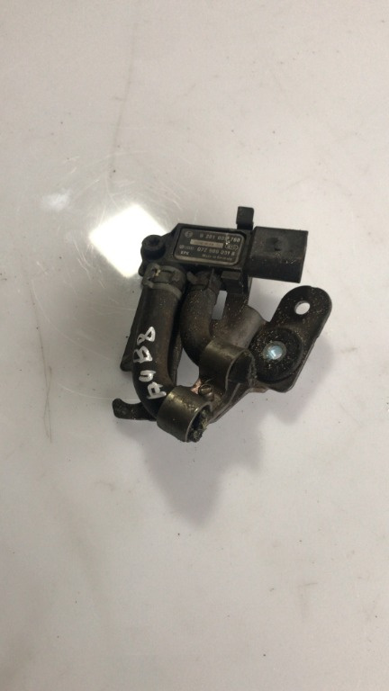 Senzor presiune gaze Audi A4 B8 2.0 TDI cod 028100
