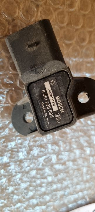 Senzor presiune GAZE vw golf 5 0261230095 160201T1135B 00123 1B/L6