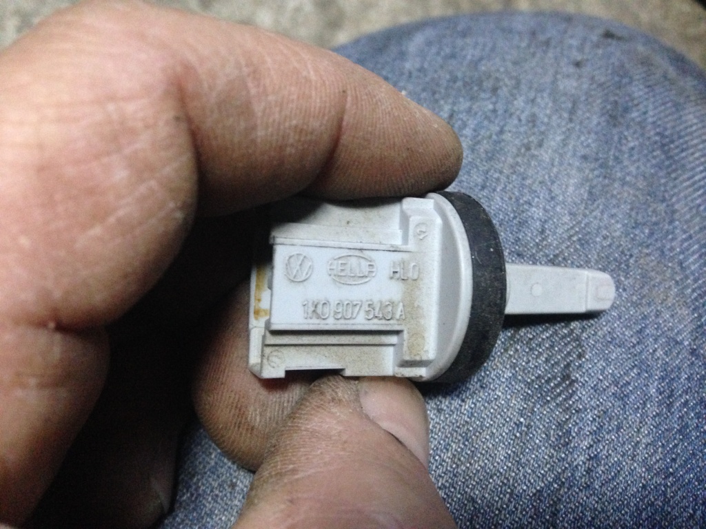 Senzor switch temperatura Golf5 Jetta Passat Audi 