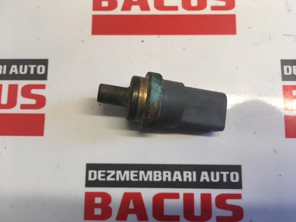 Senzor temperatura apa Audi A3 8P cod: 06a919501