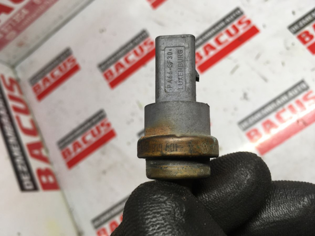 Senzor temperatura apa Audi A3 8P cod: 0