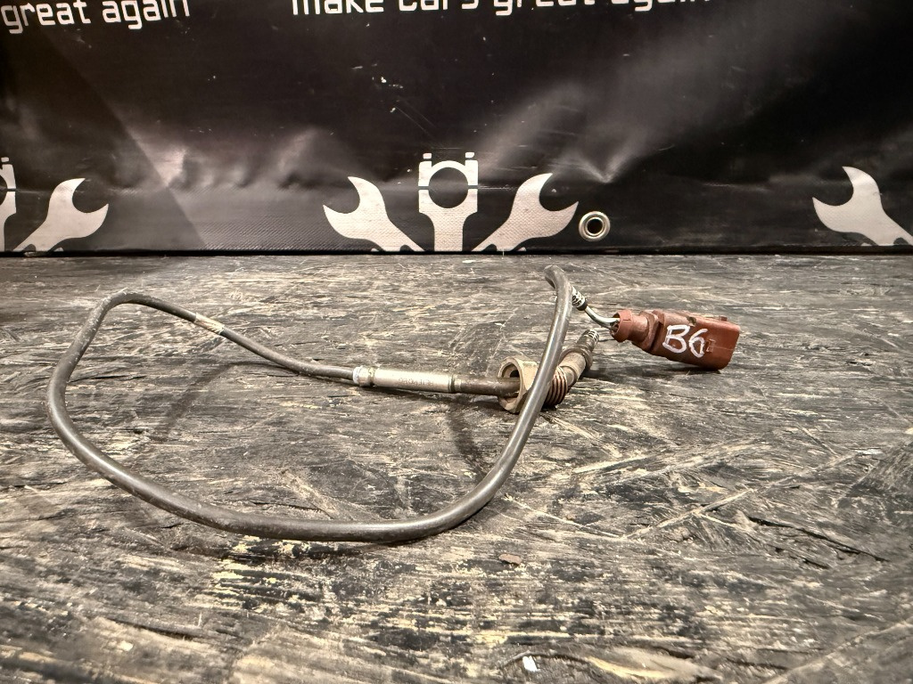 Senzor Temperatura Gaze Evacuare EGT VW Passat B6 cu Conducta - imagine 1