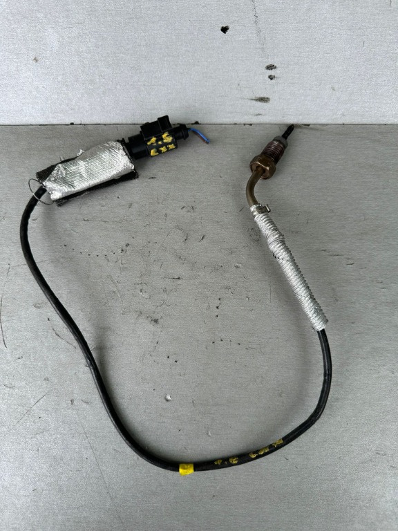Senzor Temperatura Vw Passat B8 1.6 TDI cod 04l906