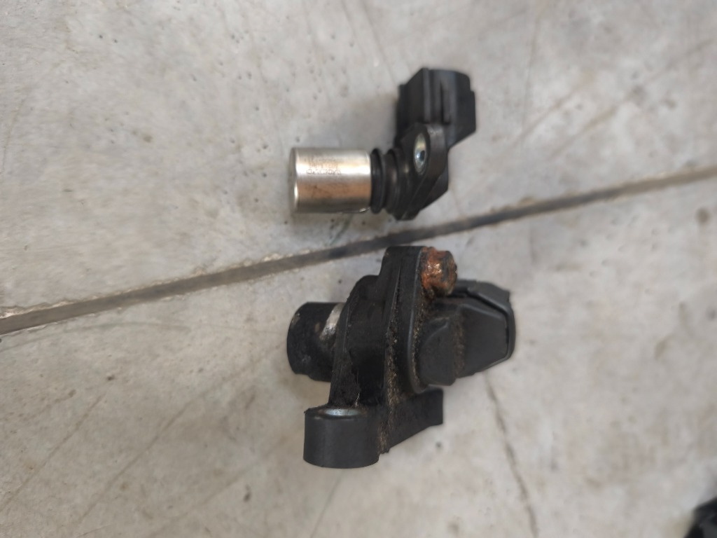 Senzor vibrochen arbore cotit volvo s60 c70 2.5 2.3 turbo