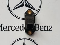 Senzori impact Mercedes cod 0025426918