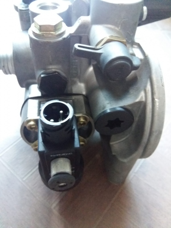 Capteur De Pression D’air Pour Mercedes Atego 1998-2004, Econic 1998-2024, Actros – Référence A0045455414 – Pièce De Rechange