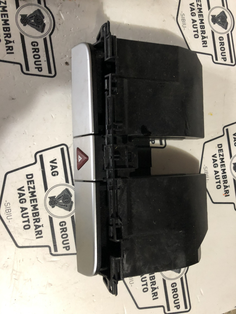 Sertar bord 3C0858407, Vw Passat Variant (3C5)