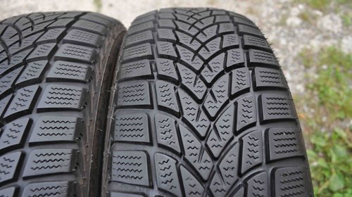 SET 2 Anvelope Iarna 185/60 R14 DAYTON DW 510 82T