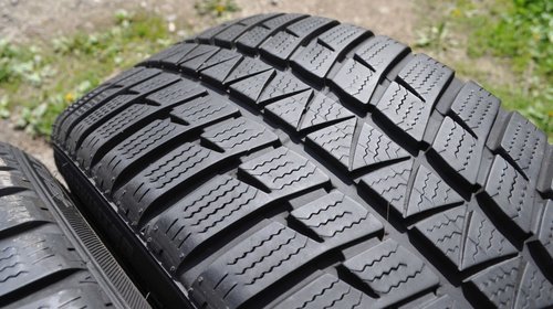 SET 2 Anvelope Iarna 205/45 R17 FALKEN HS 449 EUROWINTER 88V