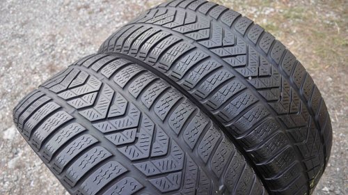 SET 2 Anvelope Iarna 205/50 R17 PIRELLI SOTTOZERO 3 93V