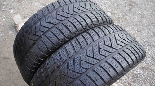 SET 2 Anvelope Iarna 205/50 R17 PIRELLI SOTTOZERO 3 93V