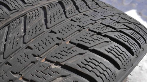 SET 2 Anvelope Iarna 215/65 R16 NOKIAN WR SUV3 102H - XL